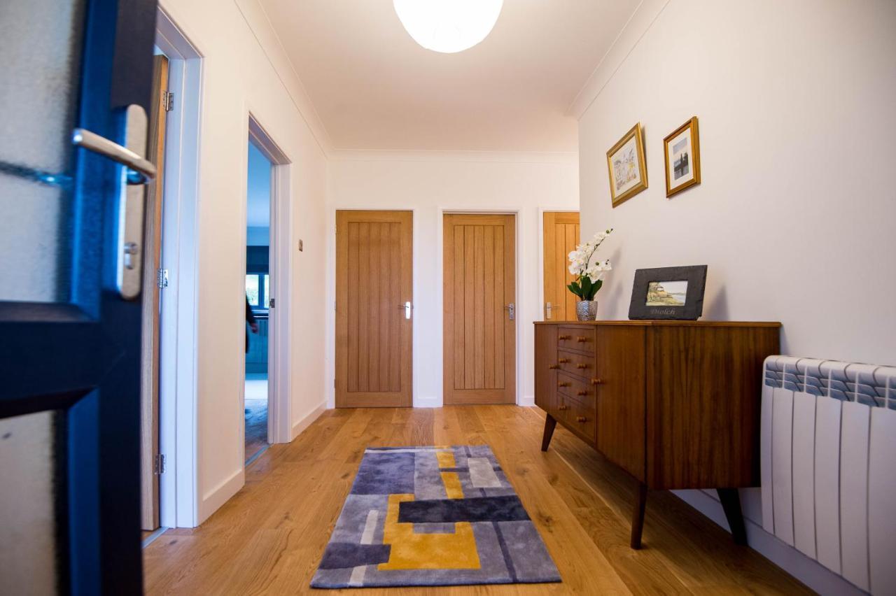 York Lodge- Spacious 3 Bed Bungalow With Wonderful Estuary Views لارن المظهر الخارجي الصورة
