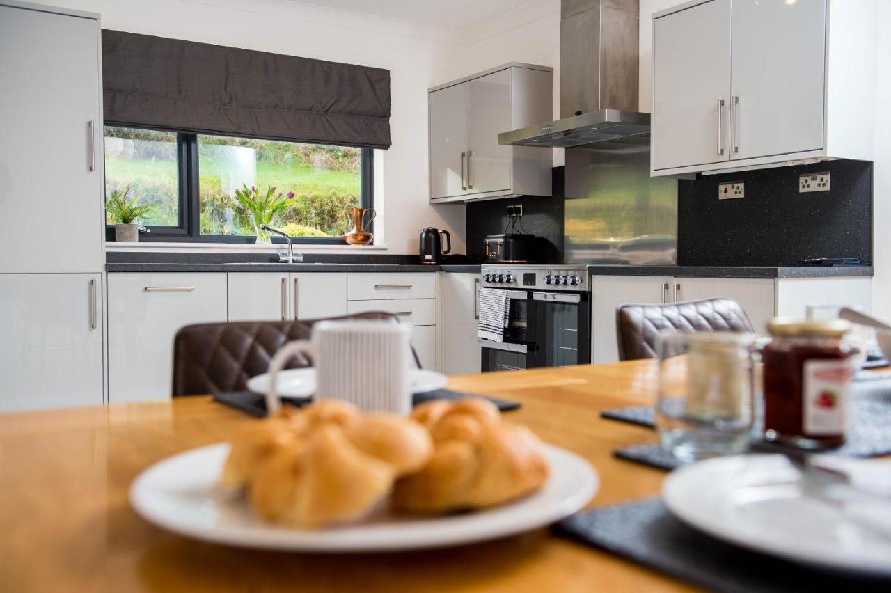 York Lodge- Spacious 3 Bed Bungalow With Wonderful Estuary Views لارن المظهر الخارجي الصورة
