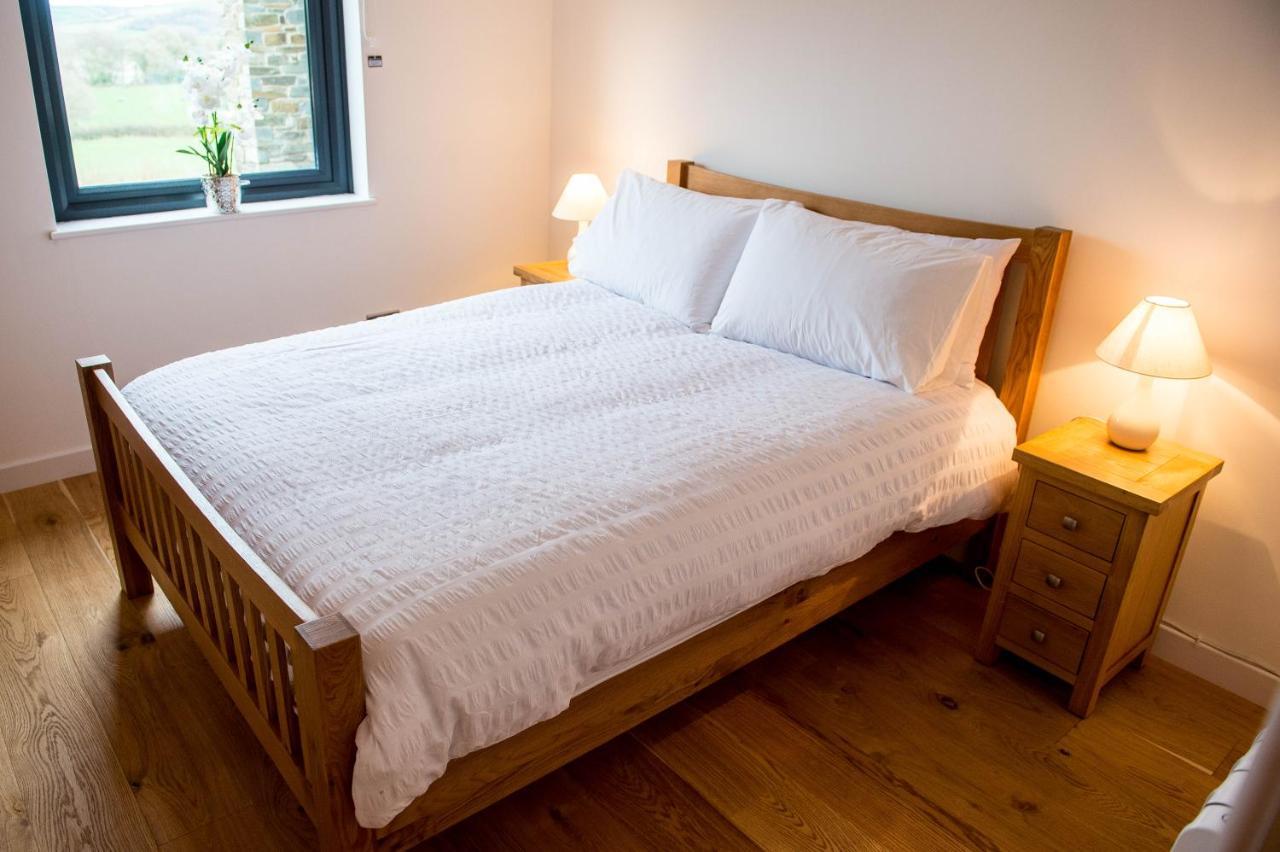 York Lodge- Spacious 3 Bed Bungalow With Wonderful Estuary Views لارن المظهر الخارجي الصورة