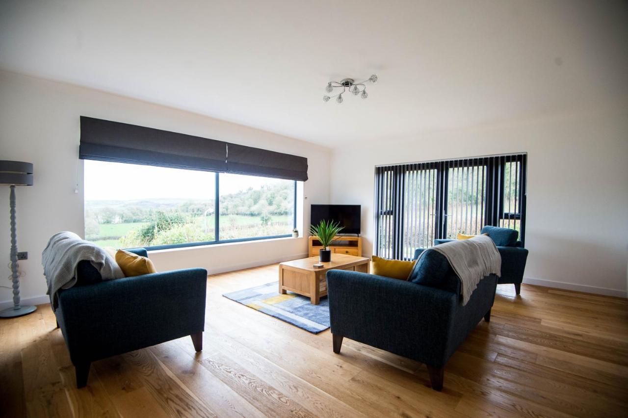 York Lodge- Spacious 3 Bed Bungalow With Wonderful Estuary Views لارن المظهر الخارجي الصورة